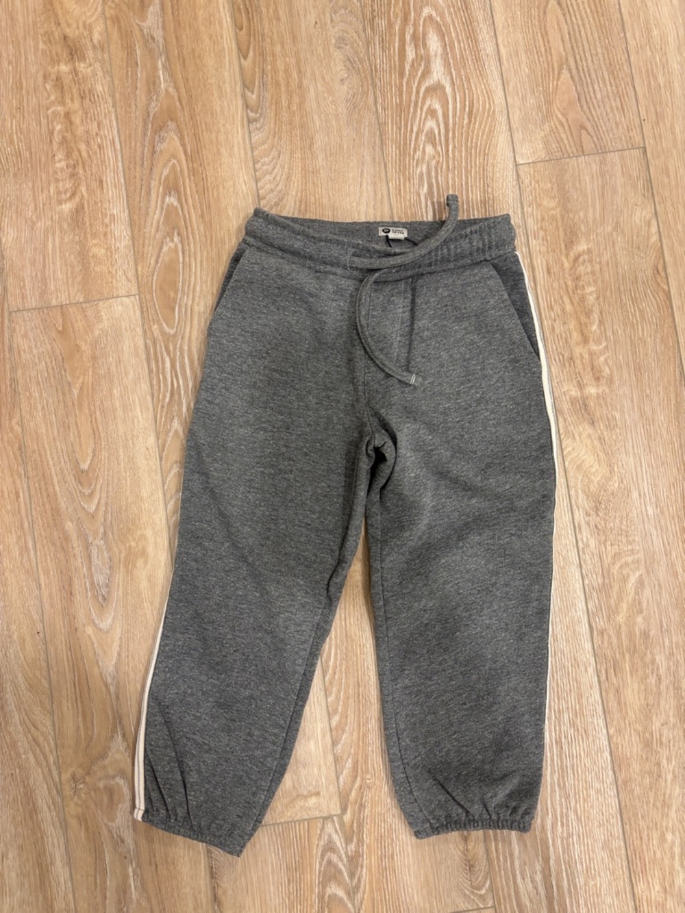 NWT Girls grey Jogger Pants with Side Stripe| 4T